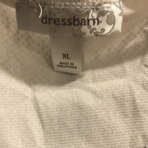 Sleeveless lightweight navy and white swing top - Picture 3 of 10